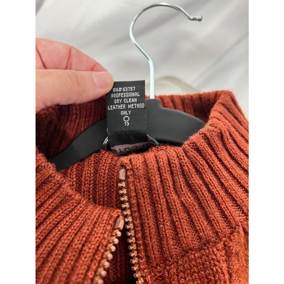 Vtg Designers Studio Originals Brown and Orange Leather and Knit Vest -‎ Size M - Picture 4 of 4